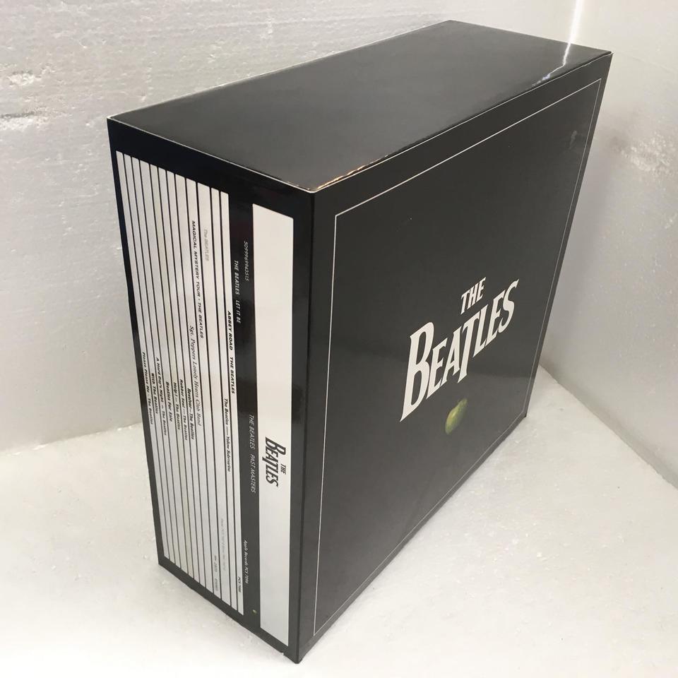 The Beatles CD Box 全16枚組  廃盤品　箱無し The Beatles CD Box 全16枚組 廃盤 ビートルズ 収納箱付きア