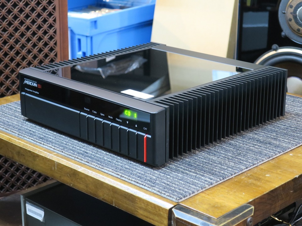 MERIDIAN 551 プリメインアンプ【AXISS 正規輸入品 100V】 Meridian 551 メリディアン プリメインアンプ 動作良好 - メルカリ