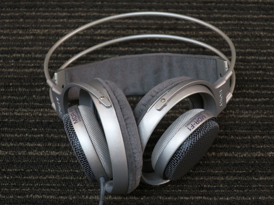 希少】SONY MDR-F1 ステレオヘッドフォン 説明書付き 希少】SONY MDR