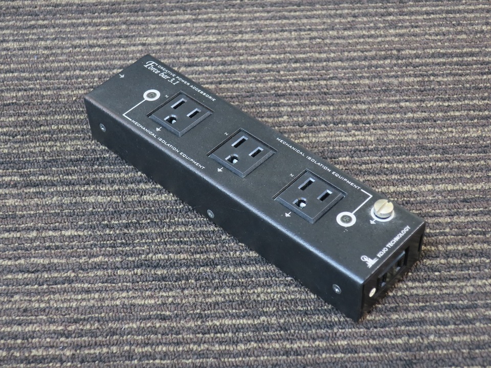 光城精工 Force bar 3.1 3Pコンセント3口＋2Pコンセント1口 光城