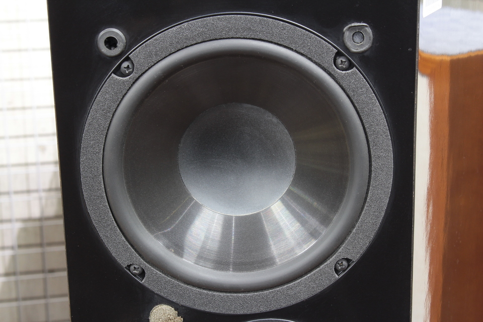 Model 2.5i NHT - 中古オーディオ 高価買取・販売 ハイファイ堂