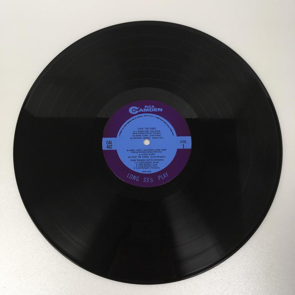JIVIN' THE VIBES/LIONEL HAMPTON LIONEL HAMPTON - 中古