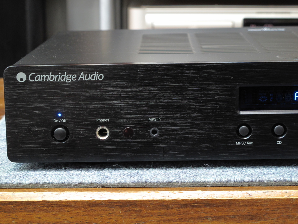 Topaz AM10 Cambridge Audio - HiFi-Do McIntosh/JBL/audio-technica
