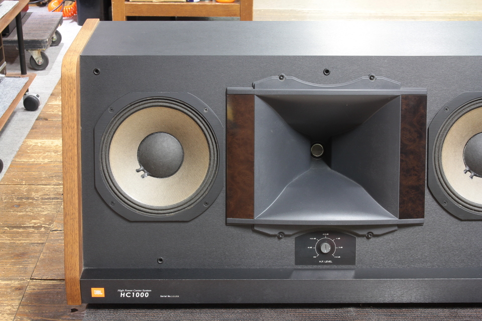引取限定】 JBL HC1000 センタースピーカー 音響 スピーカー