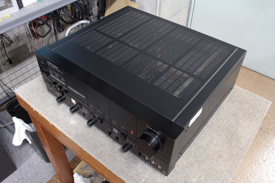 ALPINE LUXMAN プリメインアンプ LV-117 ジャンク LV-117 ALPINE/LUXMAN - 中古オーディオ 高価買取・販売 ハイファイ堂