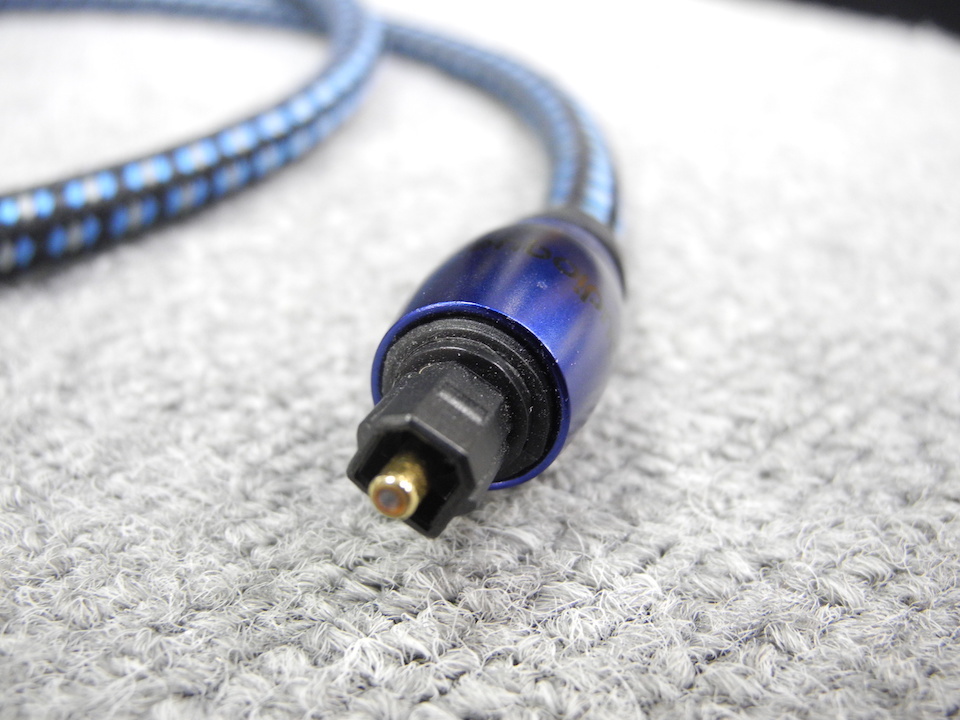 AudioQuest　オーディオクエスト　OptiLink-5 1.0M デジタルケーブル 人気定番，安い audioquest オーディオクエスト OL-5 OPTILINK 5 1.5m