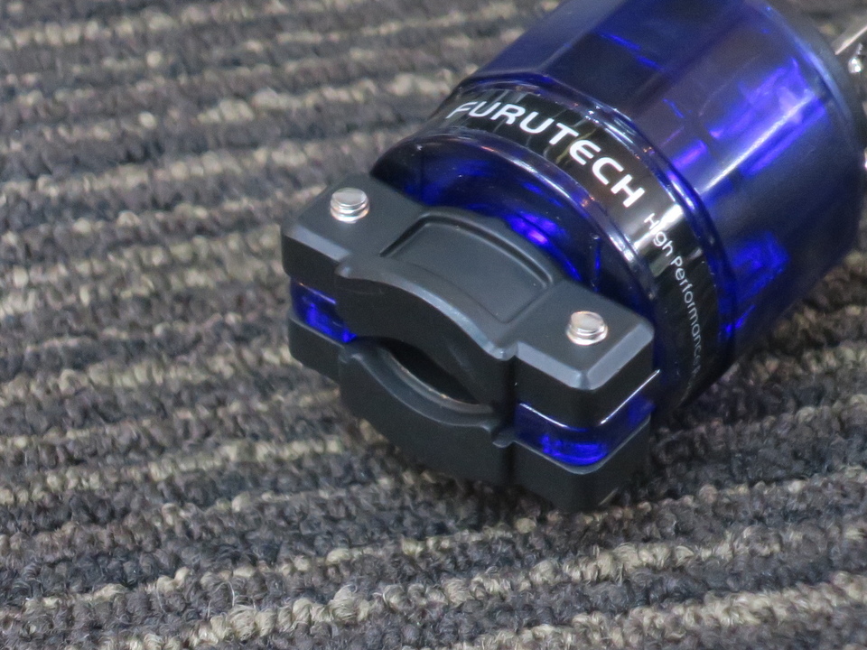 FURUTECH フルテック FI-11M-N1(G) 2個セット 中古美品 FURUTECH FI-11M-N1(G) オーディオ・グレード 電源プラグ – CORE
