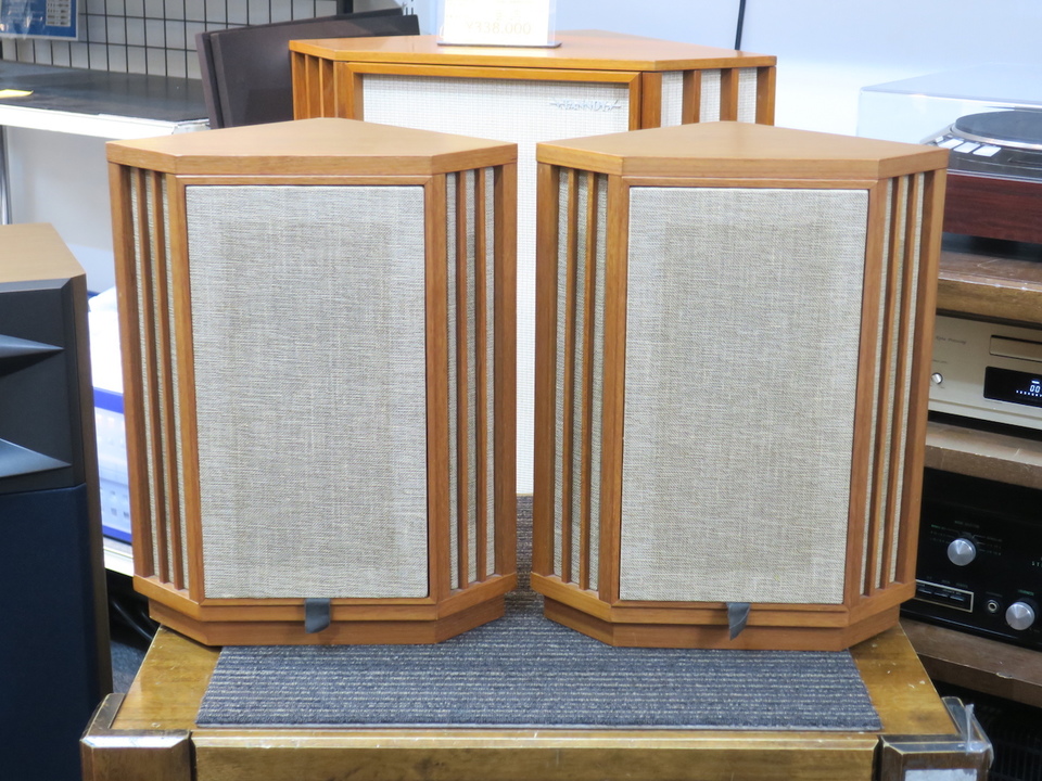 AD5061/M8+コーナー型エンクロージャー PHILIPS - 中古オーディオ 高価