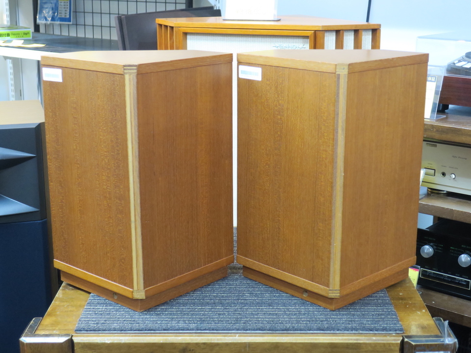AD5061/M8+コーナー型エンクロージャー PHILIPS - 中古オーディオ 高価