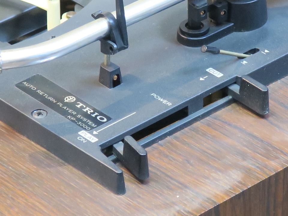ジャンクTRIO RECORD PLAYER KPT-3000➕KRT-2000 ハードオフで購入したジャンクのレコードプレーヤー（TRIO KPT