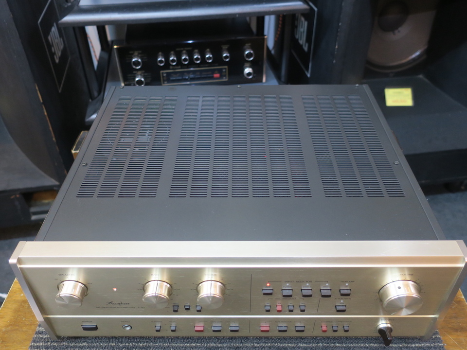 E-301 Accuphase - HiFi-Do McIntosh/JBL/audio-technica/Jeff Rowland