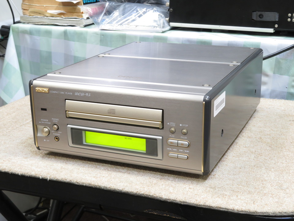 DENON CDプレーヤDCD-9.5 アンプPMA-9.5 通電のみ動作未確認 DENON CDプレーヤDCD-9.5 アンプPMA-9.5 通電のみ動作未確認 DENON CD