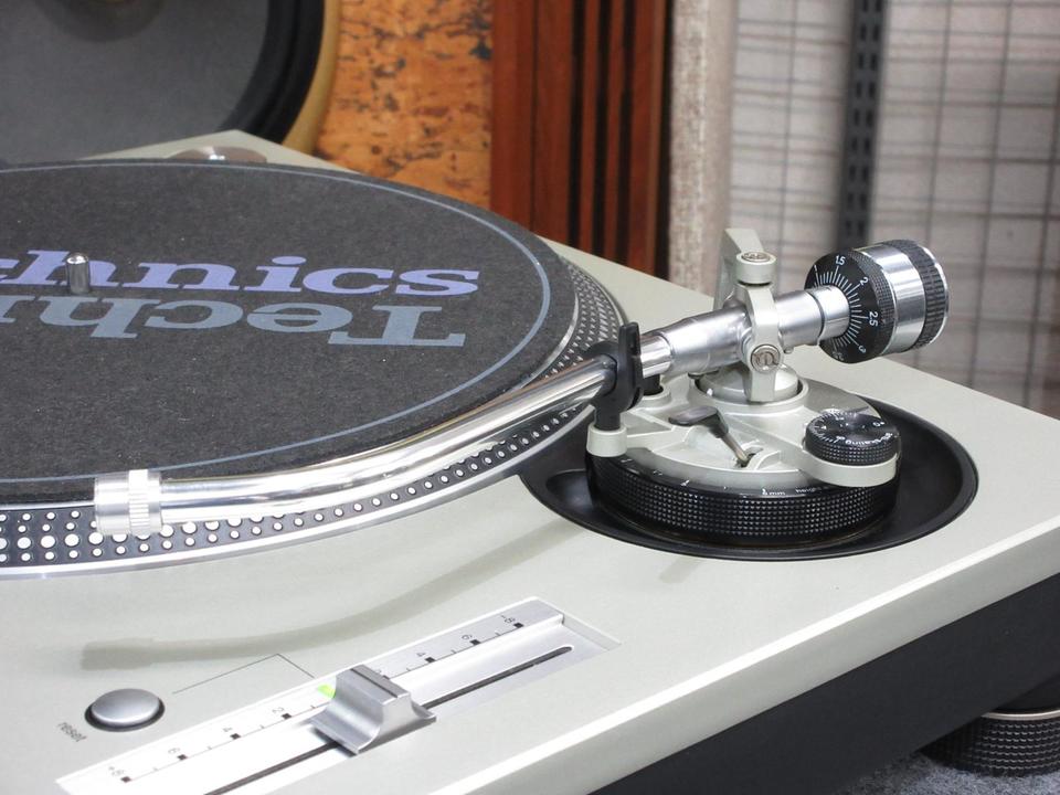 Technics SL-1200 MK5値段交渉いたします‼️ Technics SL-1200 MK5 Silver Direct Drive DJ Turntables Vintage | eBay