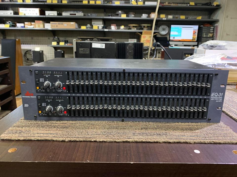 dbx ( ディービーエックス ) 2231 ハードケース付 dbx ( ディービーエックス ) 2231 ハードケース付