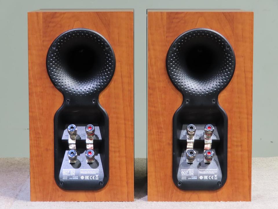 美品 B&W 607 S2 AE 完全動作品 付属品完備 美品 B&W 607 S2 AE 完全