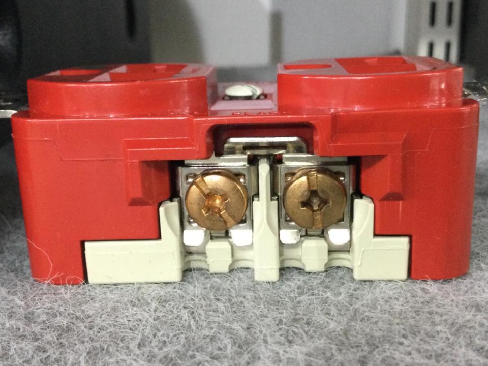 HUBBELL 壁コンセント HBL83001 HUBBELL 壁コンセント HBL83001