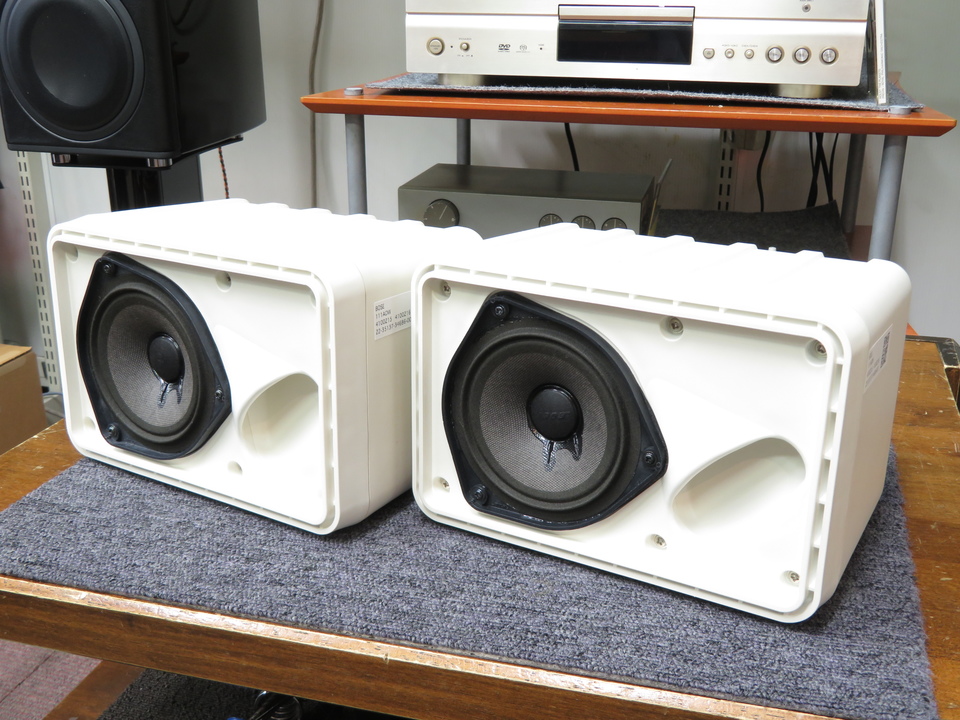 BOSE 111ADW コンパクトスピーカー ホワイト ② BOSE ホワイト スピーカー 111ADW - メルカリ