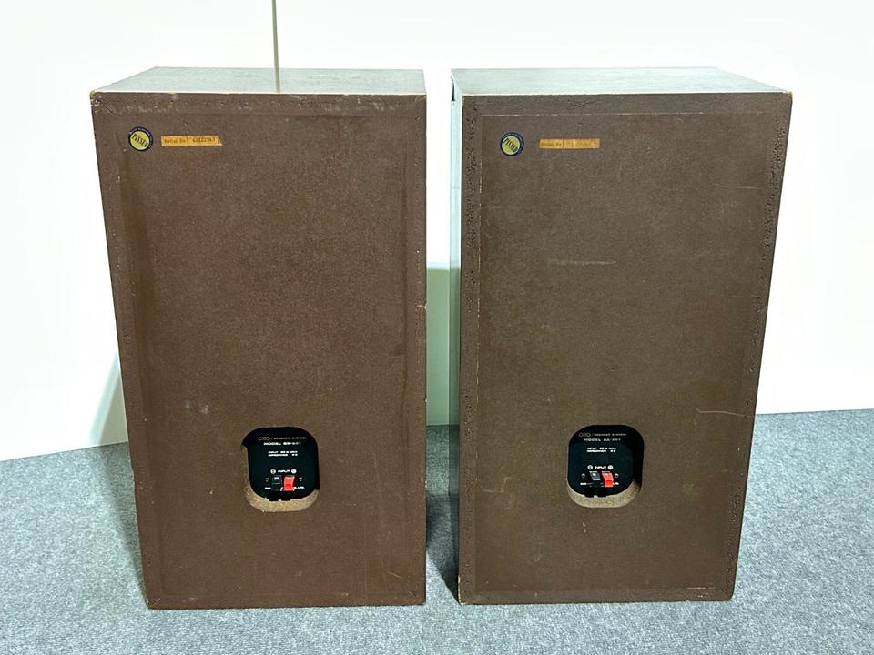 GT1685M-STBD中古 新古MITSUBISHI GRAPHIC OPERATION TERMINAL GT1685M-STBD 24VDC