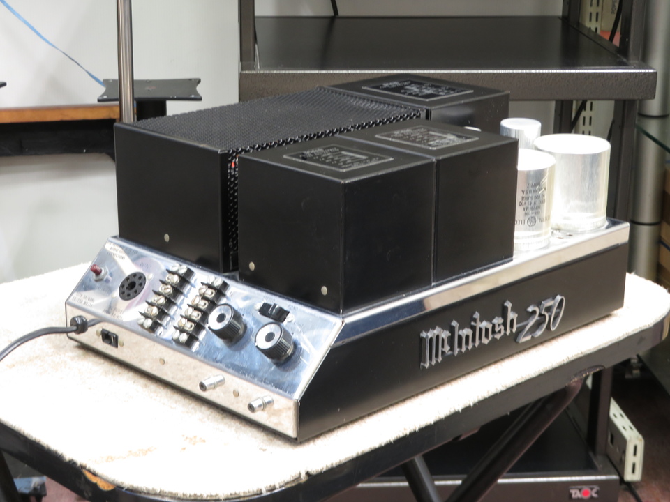 MC250 McIntoshの買取価格 : 60,000円 中古オーディオ 高価買取・販売