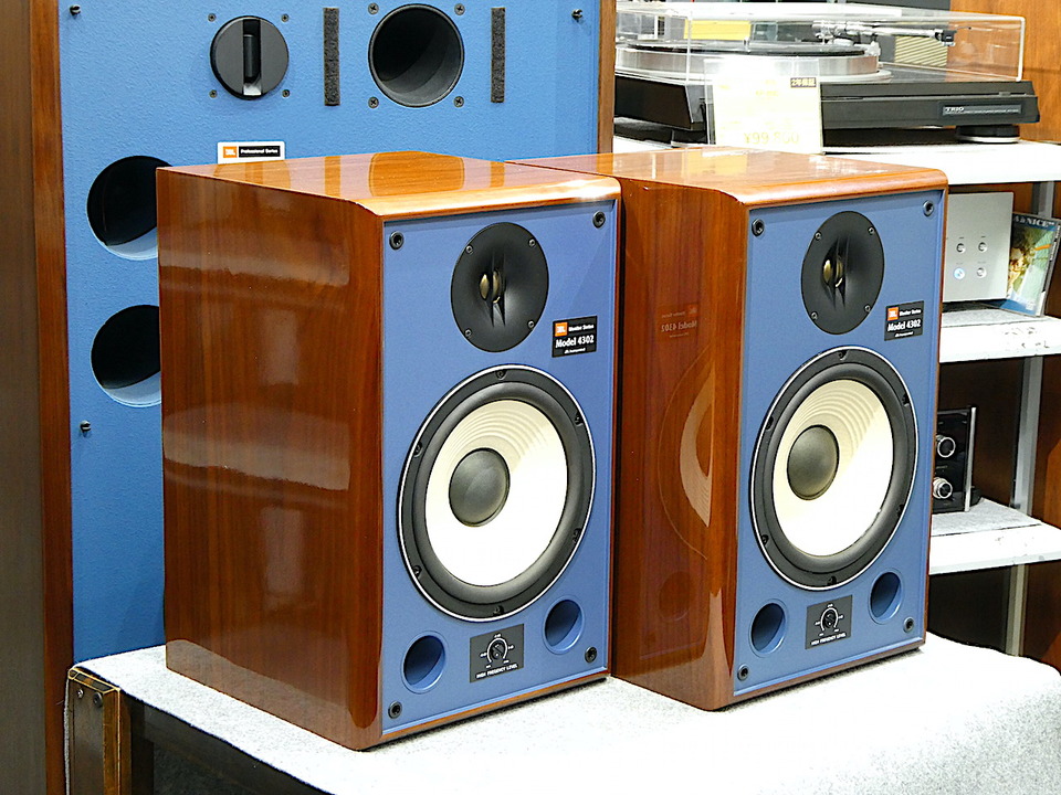 4302 JBL - HiFi-Do McIntosh/JBL/audio-technica/Jeff Rowland/Accuphase