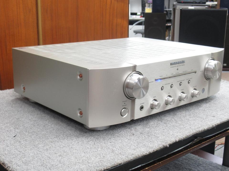 アンプ marantz PM8004 Marantz PM8004 Stereo integrated amplifier at Crutchfield