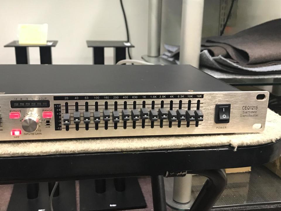 【美品】Classic Pro CEQ1215 グラフィックイコライザー Classic Pro CEQ1215 グラフィックイコライザー グライコ② - メルカリ