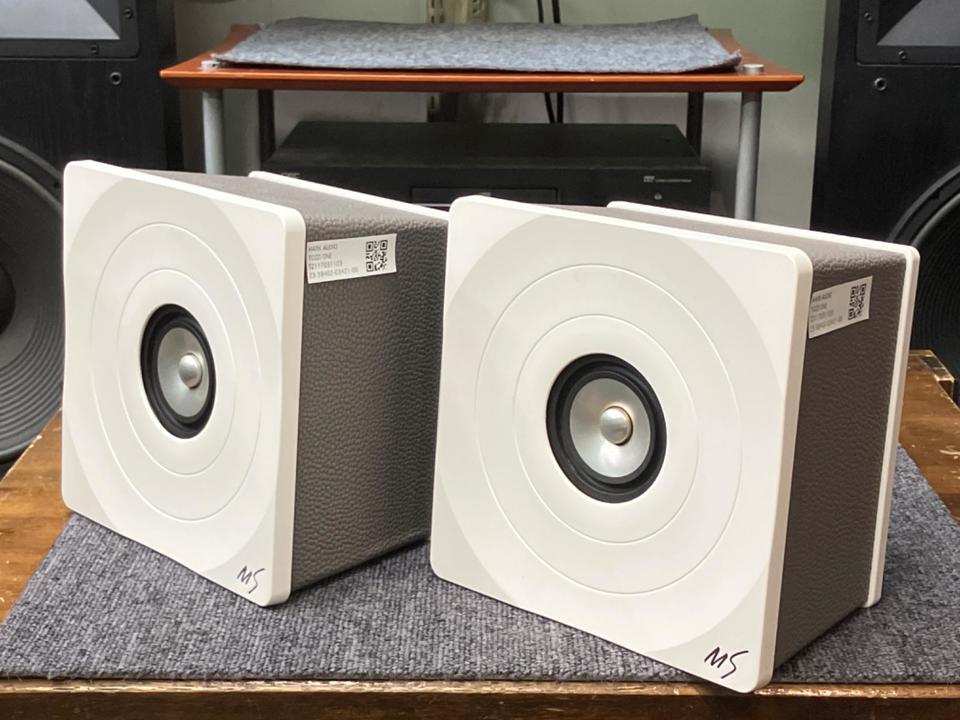 CHN519+Tozzi one Kit Pearl MarkAudio スピーカーセット 白 △航空便