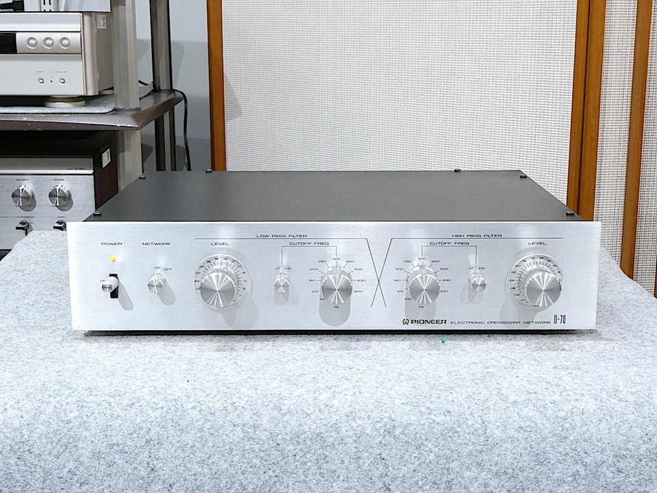値下げ！PIONEER SF-70 チャンネルデバイダー ガリ有り傷あり 値下げ！PIONEER SF-70 チャンネルデバイダー ガリ有り傷あり