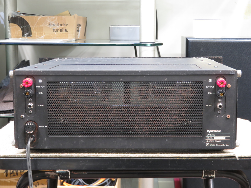 Dynavector ダイナベクター 真空管 管球式ステレオパワーアンプ DV-8250 KT88搭載 配送/直渡可 ∩ 578E1-7 高額買取実施中!!DYNAVECTOR ダイナベクター 管球式⁄真空管パワー