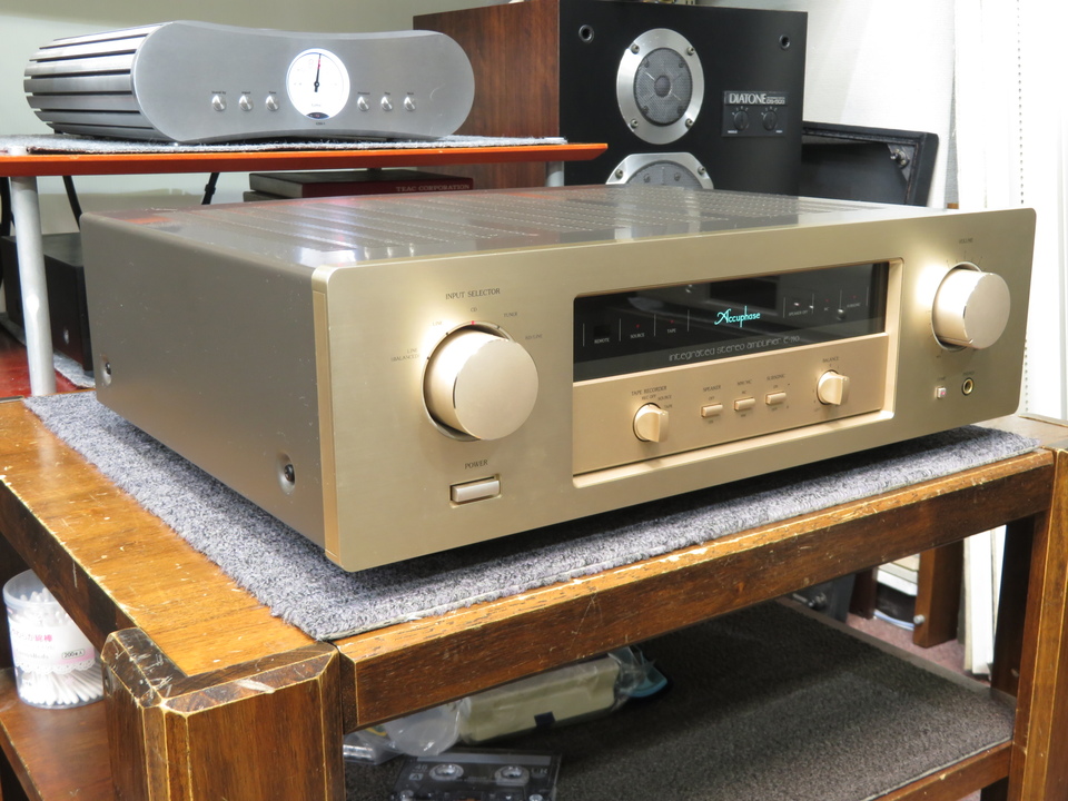 E-210 Accuphase - HiFi-Do McIntosh/JBL/audio-technica/Jeff Rowland
