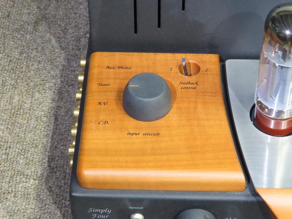 アンプ UNISON RESEARCH Simply Four Simply Four UNISON RESEARCH - HiFi-Do McIntosh/JBL/audio