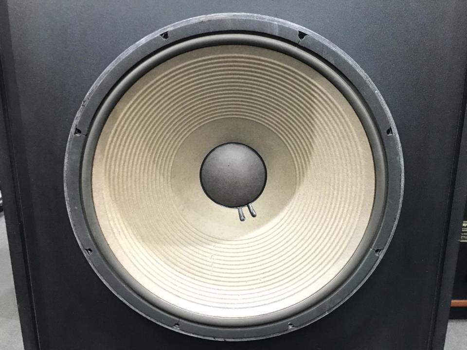 JBL コントロール　SB-2　サブウーファー　キズ欠け等あり中古期間限定値下げ Control SB-2 JBL - 中古オーディオ 高価買取・販売 ハイファイ堂