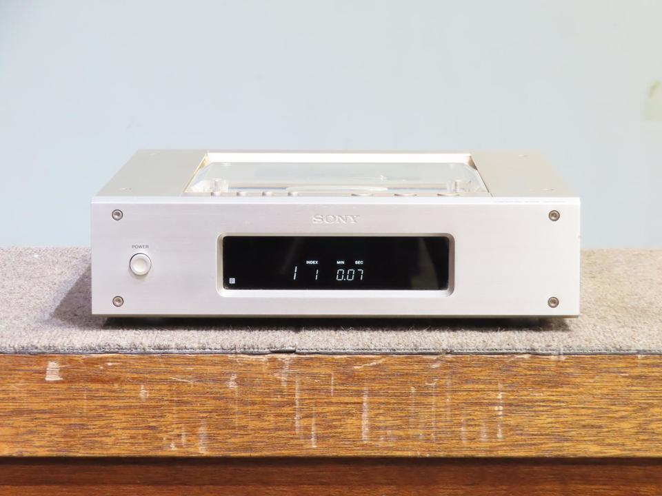 苫小牧バナナ】指定業者にて整備済み SONY/ソニー 小型 高音質 CD