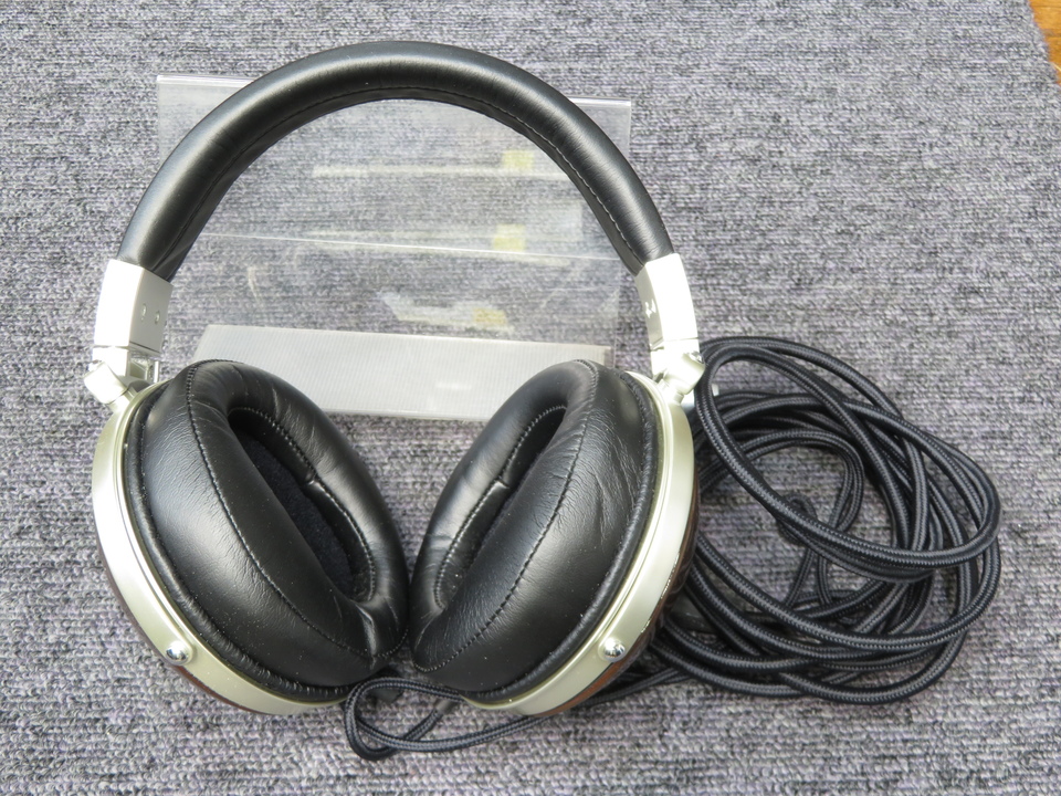 ヘッドホン DENON デノン AH-D7000 ヘッドホン デノン AH-D7000 絶版