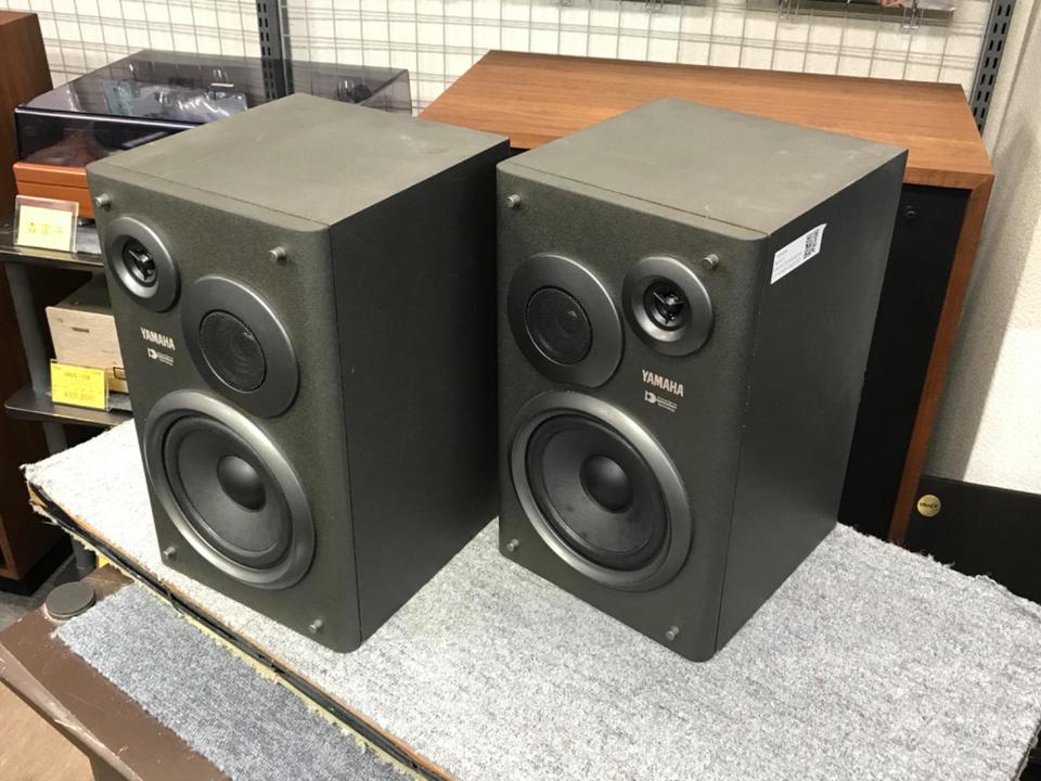 YAMAHA　スピーカー Yamaha C215V Dual 15