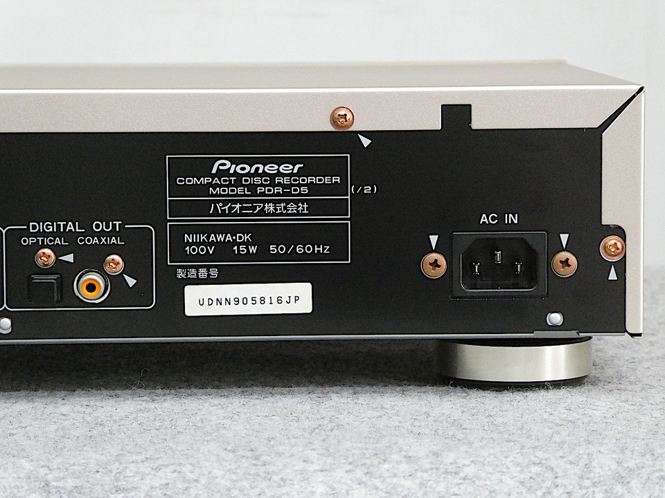中古・整備品  Pioneer PDR-D5 PioneerのHi-bit Legato Link C搭載CDレコーダーPDR-D5ジャンク