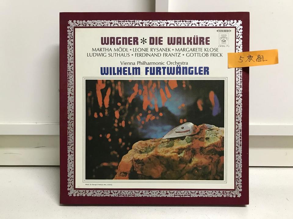 MF　　ワーグナー　　楽劇４部作「ニーベルングの指輪」　DVD７枚 MF ワーグナー 楽劇4部作「ニーベルングの指輪」 DVD Amazon.co.jp