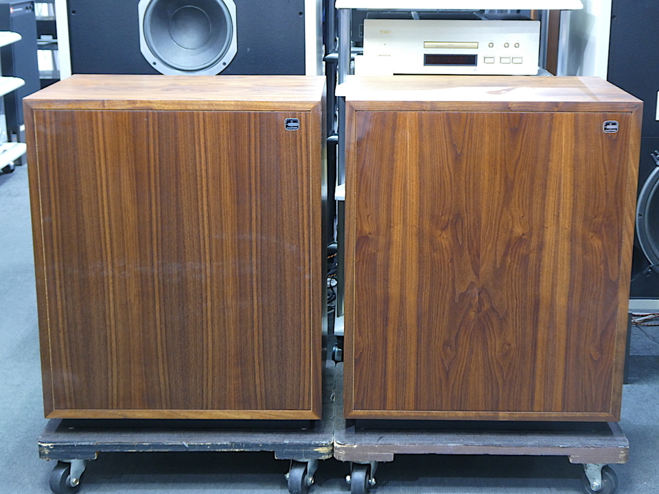 ★　送料無料！　★　美品　ALTEC　アルテック　15インチ　38cm　16　ウーファー　2本　ペア　♯2　【 515C 】 Model 15 ALTEC - 中古オーディオ 高価買取・販売 ハイファイ堂