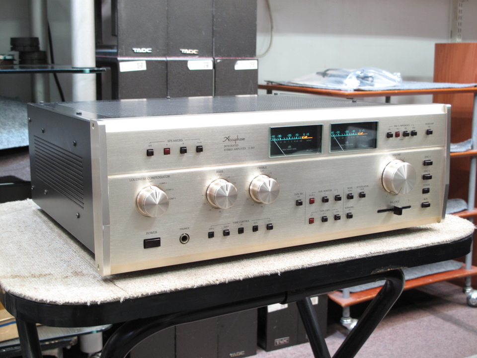 Accuphase E-303 取扱説明書とカタログ オリジナル ACCUPHASE E-303 SM Service Manual download, schematics