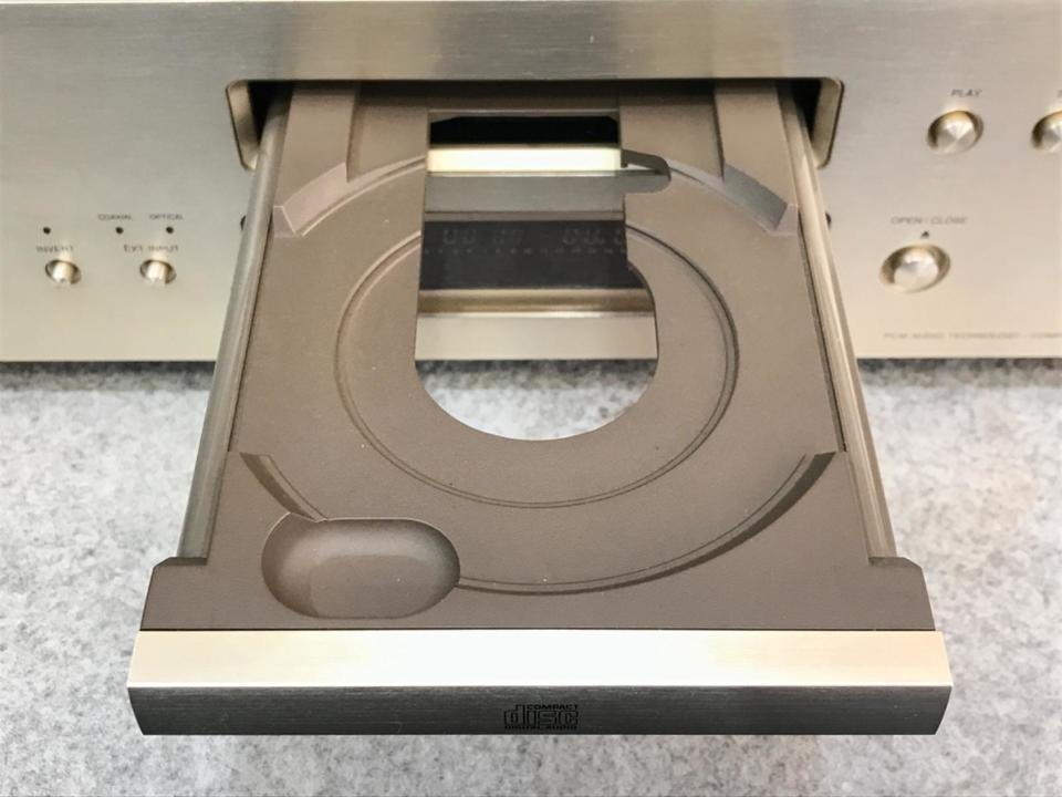 DENON　デノンCDプレーヤーDCD-S10　180,000円ピックアップ交換済　リモコン付 DCD-S10 DENON - 中古オーディオ 高価買取・販売 ハイファイ堂