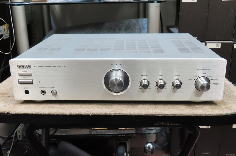 TEAC A-1D　リモコン付き　動作品 TEAC A-1D リモコン付き 動作品 【公式通販】
