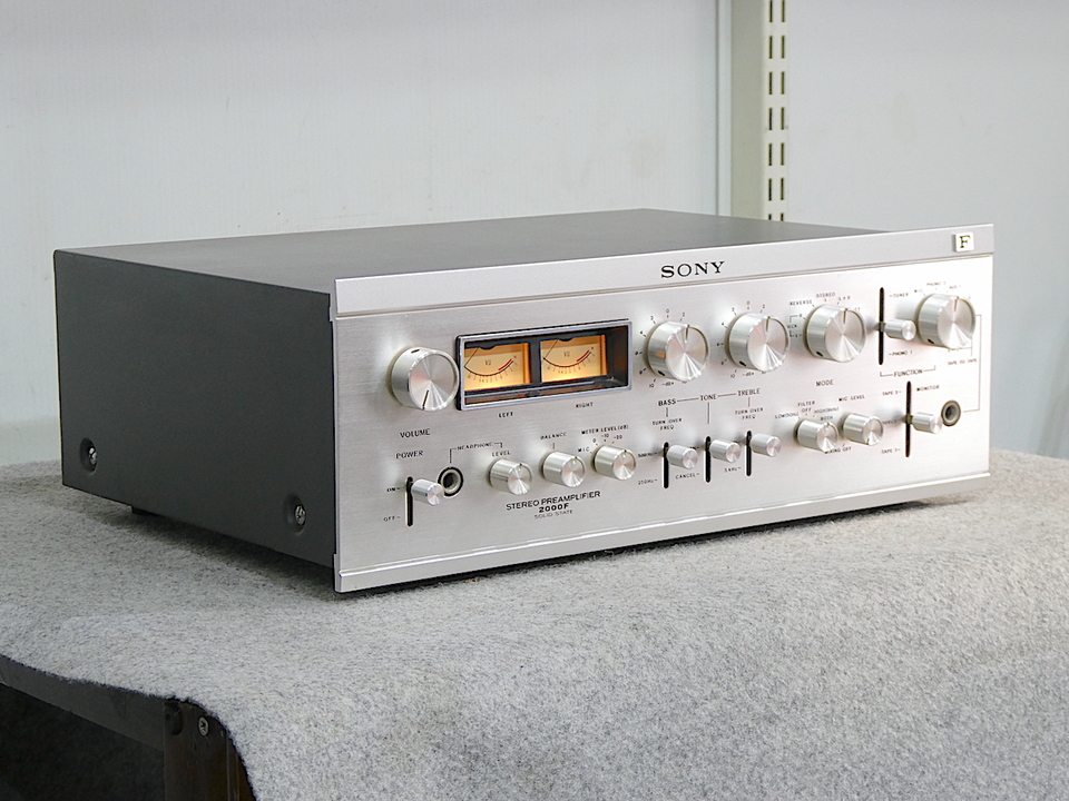 (難あり)SONY TA-2000F ステレオプリアンプ 本体 難あり)SONY TA-2000F ステレオプリアンプ 本体
