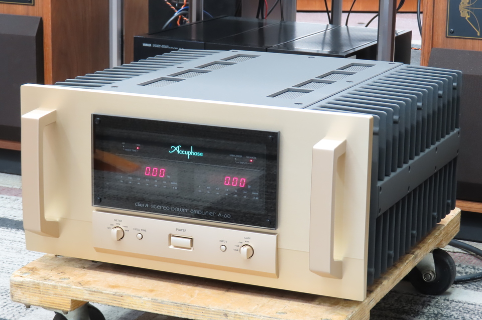 A-60 Accuphase - HiFi-Do McIntosh/JBL/audio-technica/Jeff Rowland