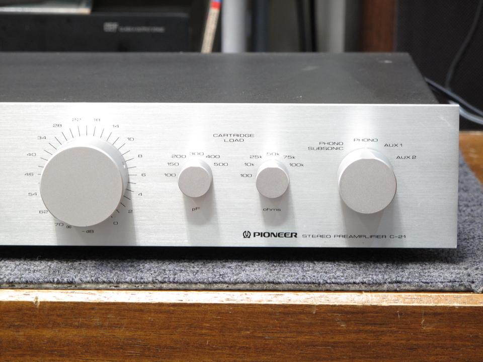 ✨️レトロ✨️1978年製 Pioneer C-21 プリ アンプ Pioneer C-21の仕様 パイオニア