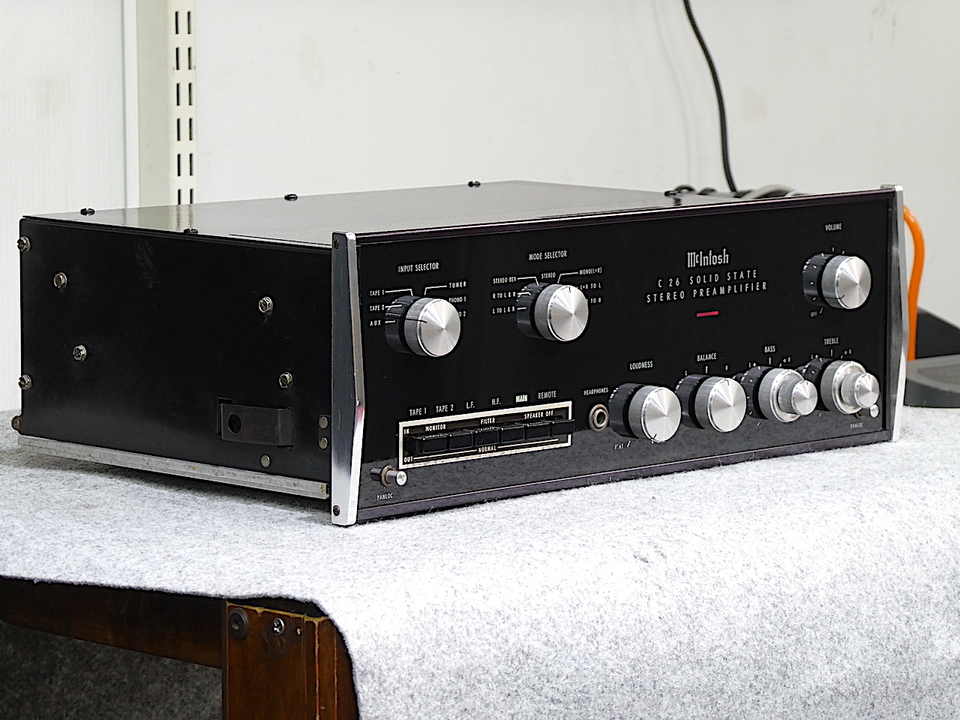 McIntosh C 26 マッキントッシュ　プリアンプ McIntosh マッキントッシュ C26 プリ/コントロールアンプ - 中古