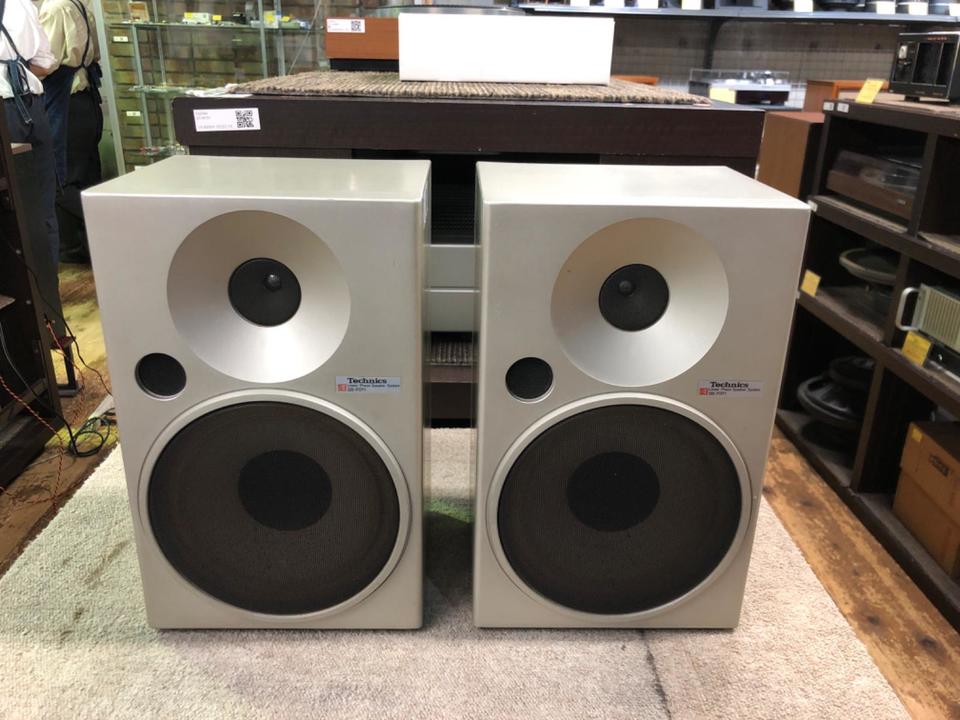 Technics スピーカー レトロ　シルバー SB-F071 Technics SB-F071 スピーカー シルバー レトロ - メルカリ