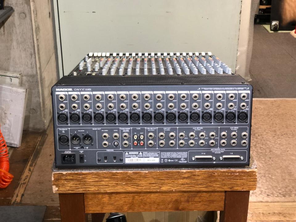 ■MACKIE ONYX 1640 プレミアムアナログミキサー Onyx Series Premium Analog Mixers with Multitrack USB | Mackie