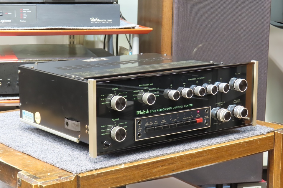 マッキントッシュ C34V オーディオ/ビデオコントロールセンタープリアンブ McIntosh C34Vの仕様 マッキントッシュ
