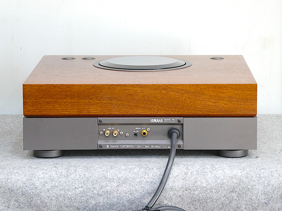 YAMAHA GT-CD2 メーカー整備済み ヤマハ 高級CDプレーヤー YAMAHA GT-CD2 メーカー整備済み ヤマハ 高級CDプレーヤー