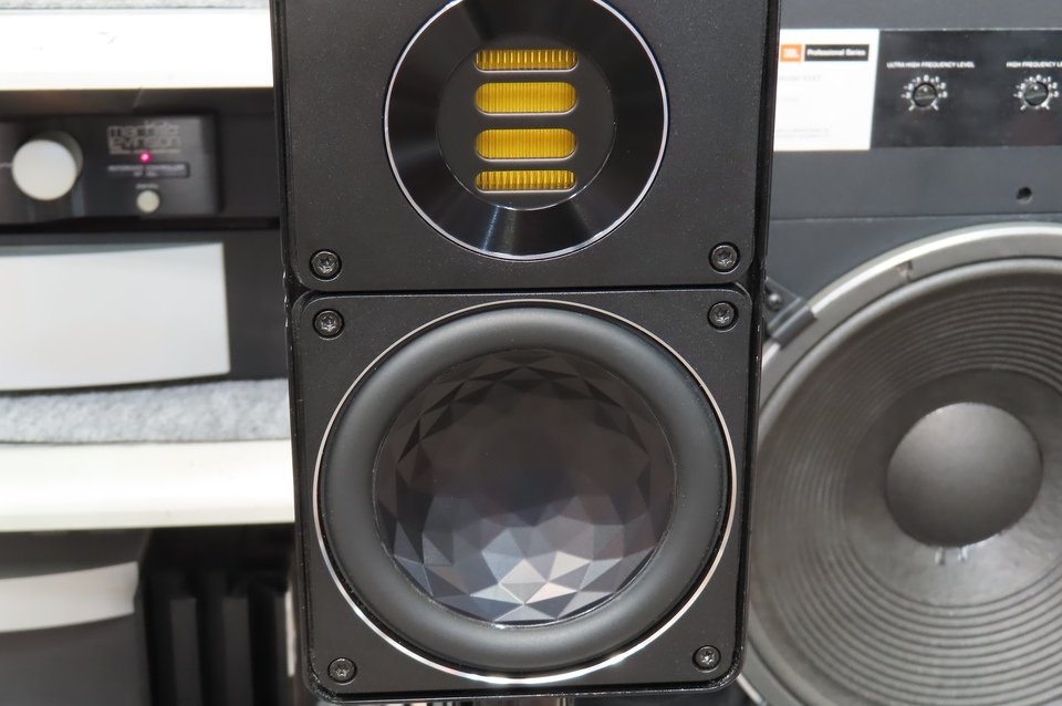 ELAC LS30 スピーカースタンド 楽天市場】elac ls 30の通販